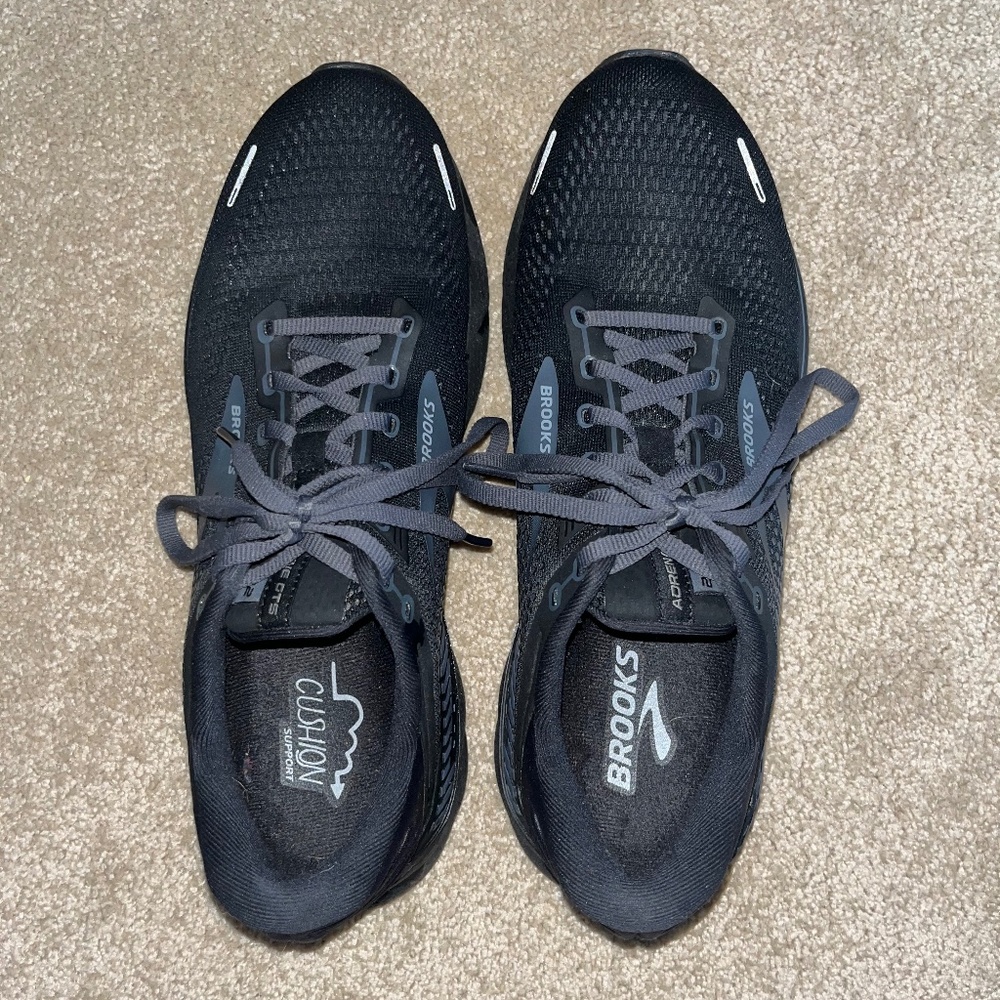 Men’s Brooks Adrenaline GTS 22s 10.5